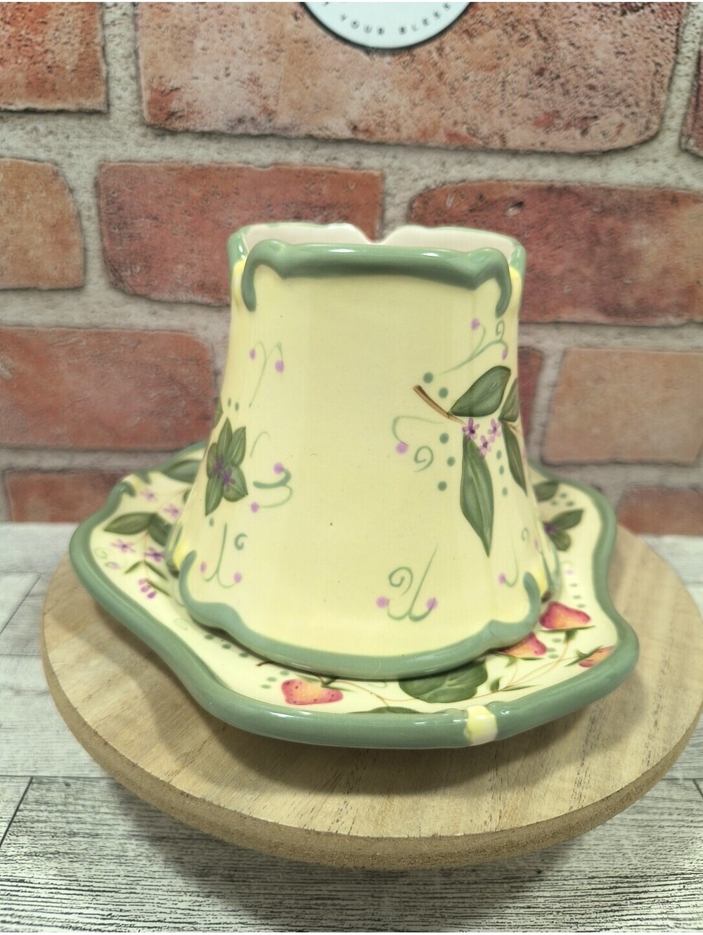 PARTY LITE Strawberry Fields Ceramic Candle Shade Topper 3.75x4.5” & Plate 6.25” - Picture 3 of 10